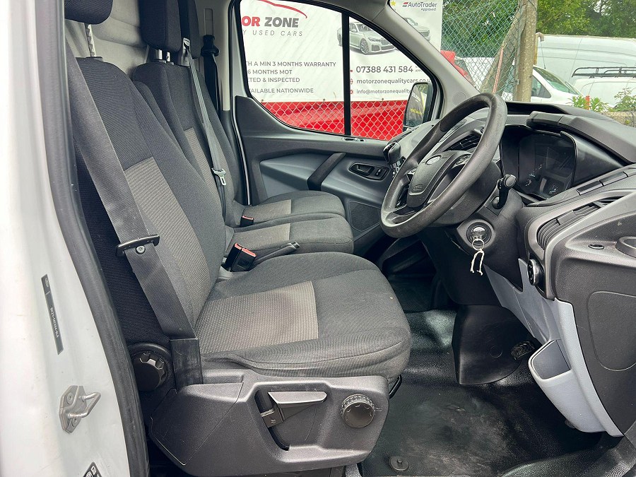 2015 Ford Transit Custom photo 10