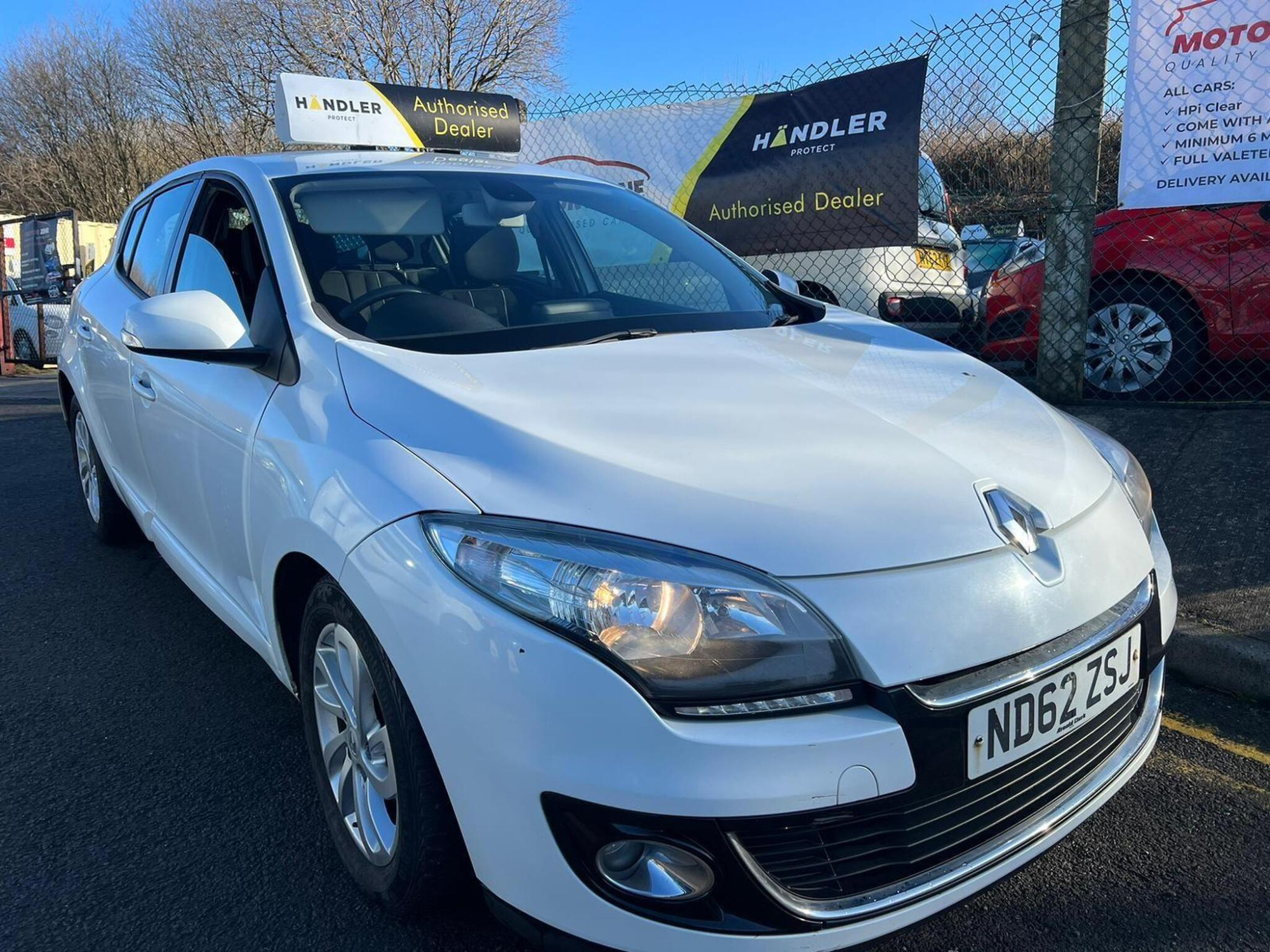 2013 Renault Megane 1.5 dCi Dynamique TomTom Euro 5 (s/s) 5dr for sale at Motor Zone Burnley