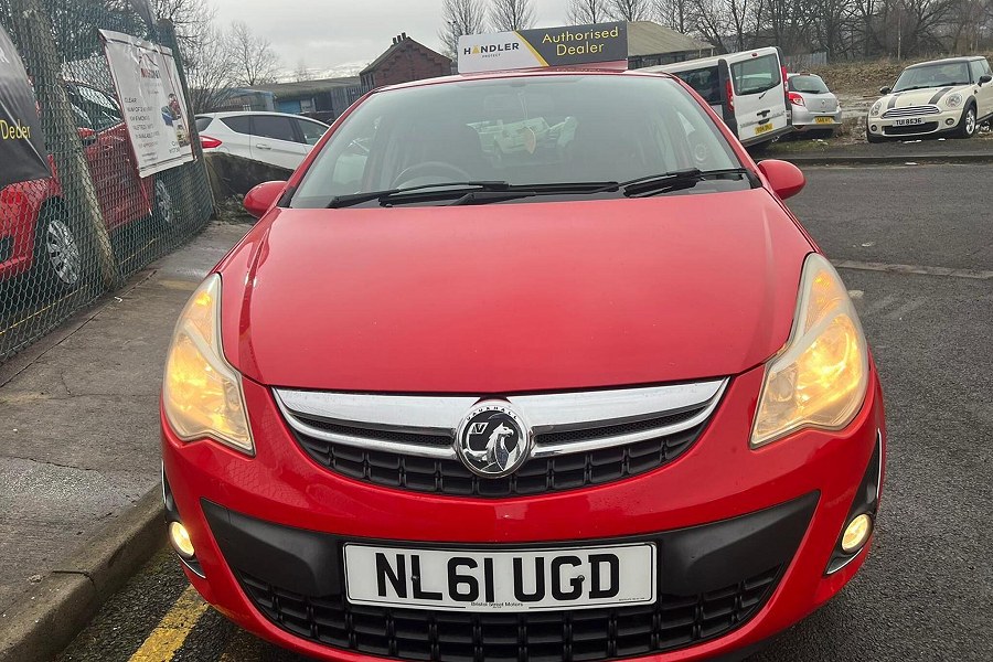 Vauxhall Corsa photo 2
