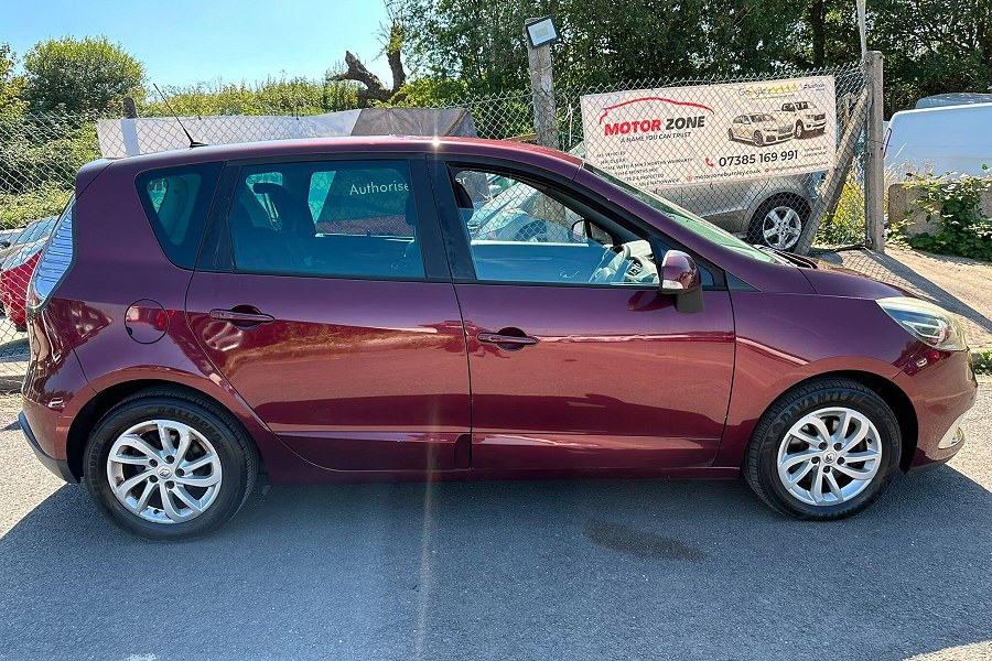 2012 Renault Scenic photo 4