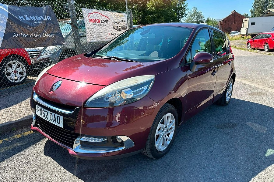 2012 Renault Scenic photo 3