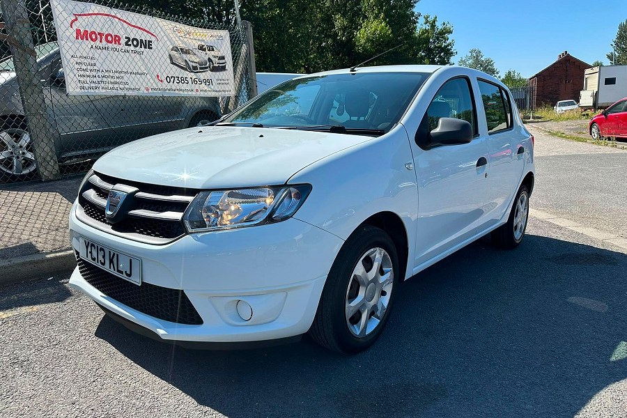 2013 Dacia Sandero photo 3