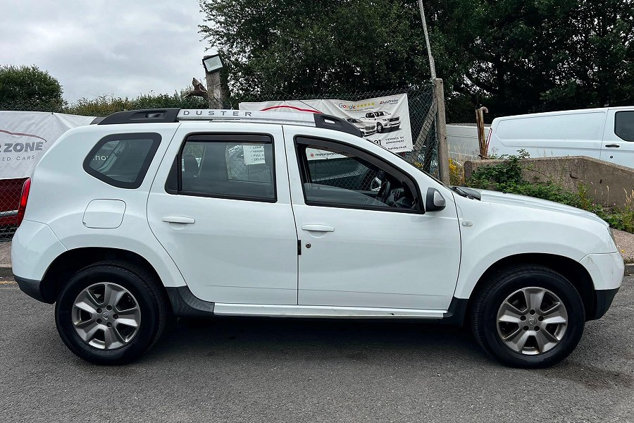 2015 Dacia Duster photo 4