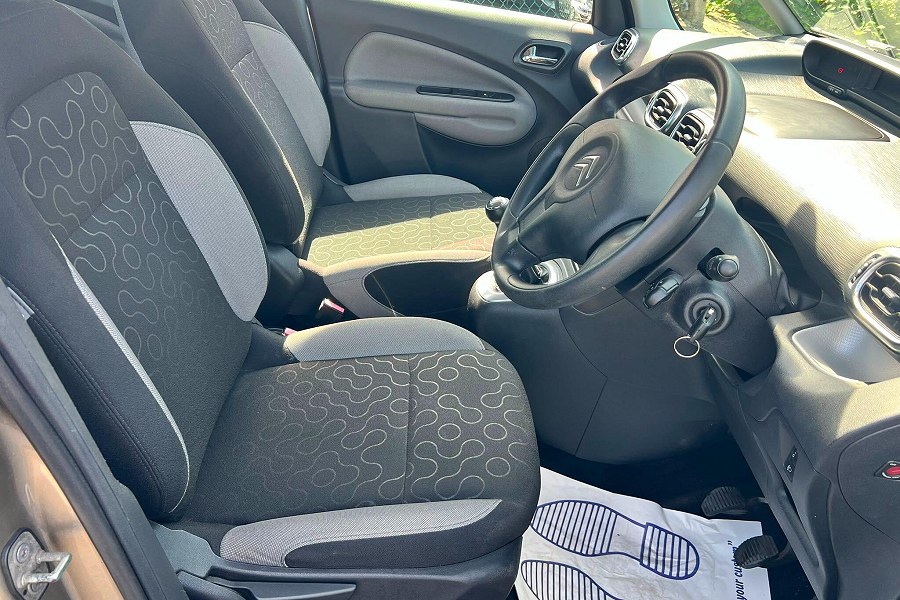 2012 Citroen C3 Picasso photo 11
