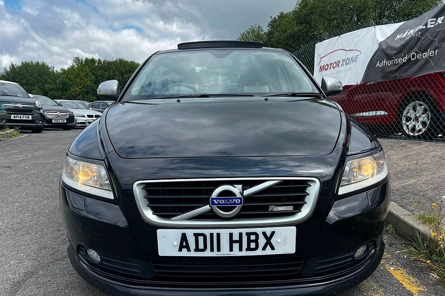 Volvo S40 photo 2