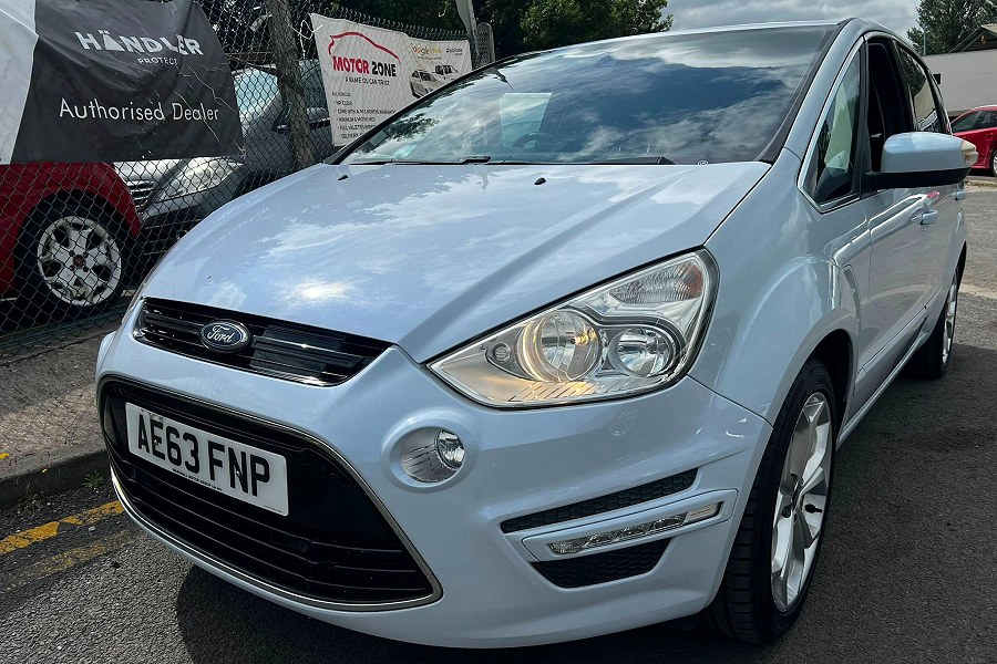 2013 Ford S-Max photo 3