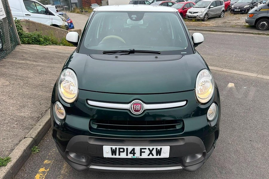 2014 Fiat 500L photo 2