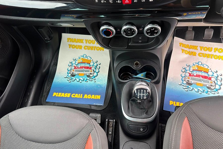 2014 Fiat 500L photo 9
