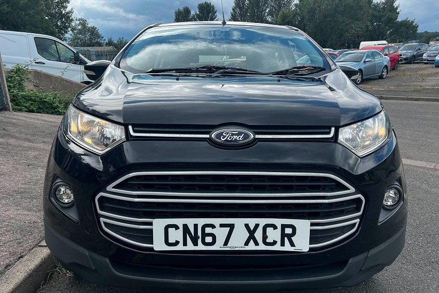 Ford EcoSport photo 2