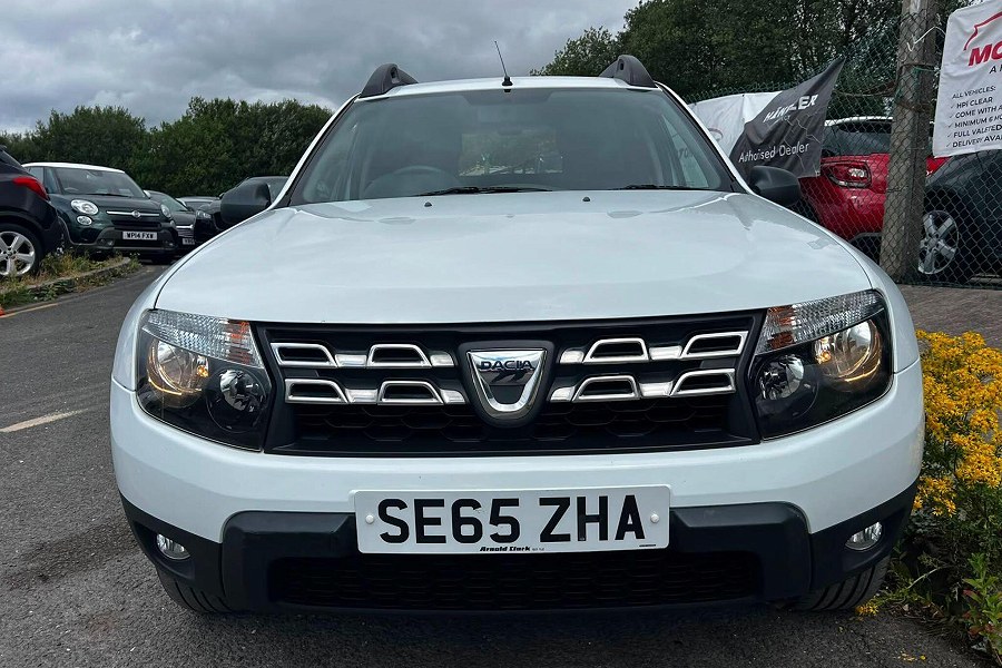 Dacia Duster photo 2