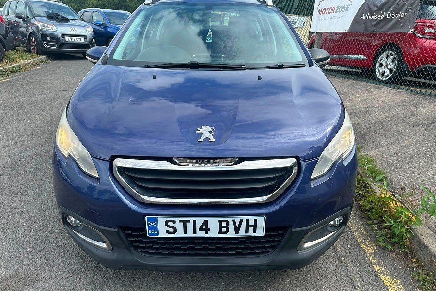 Peugeot 2008 photo 2