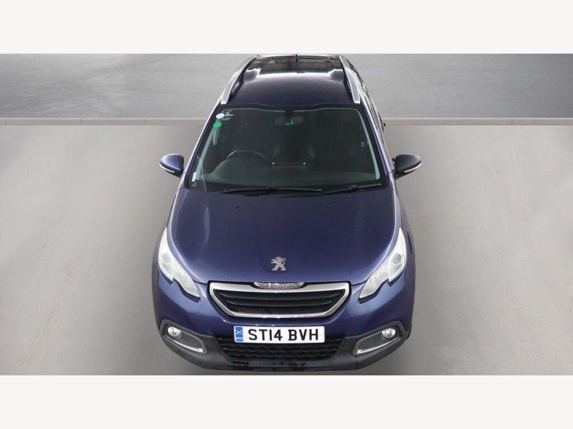 Peugeot 2008 photo 2