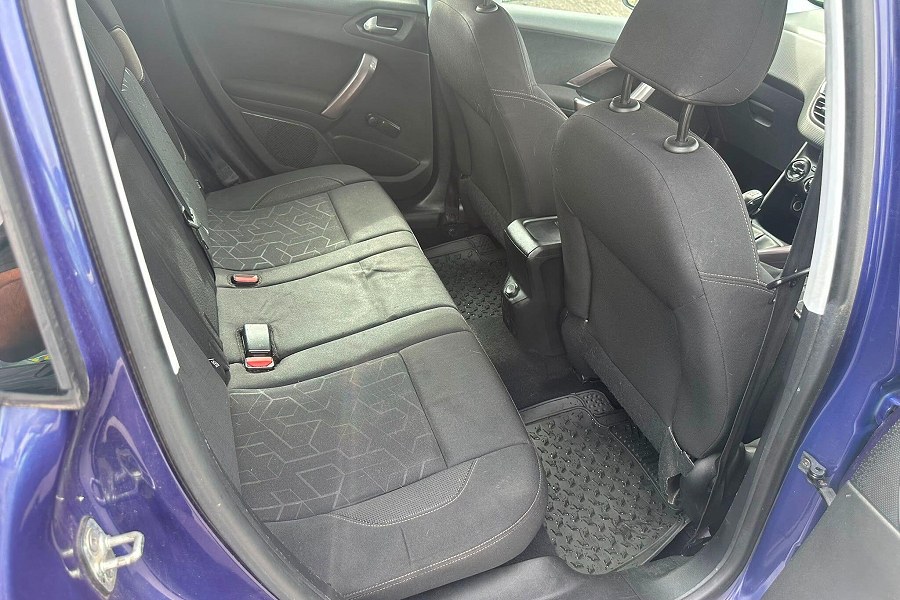 2014 Peugeot 2008 photo 14