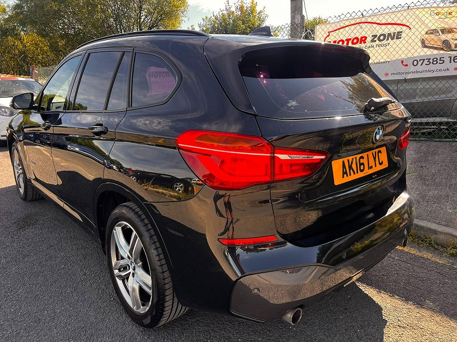 2016 BMW X1 photo 5
