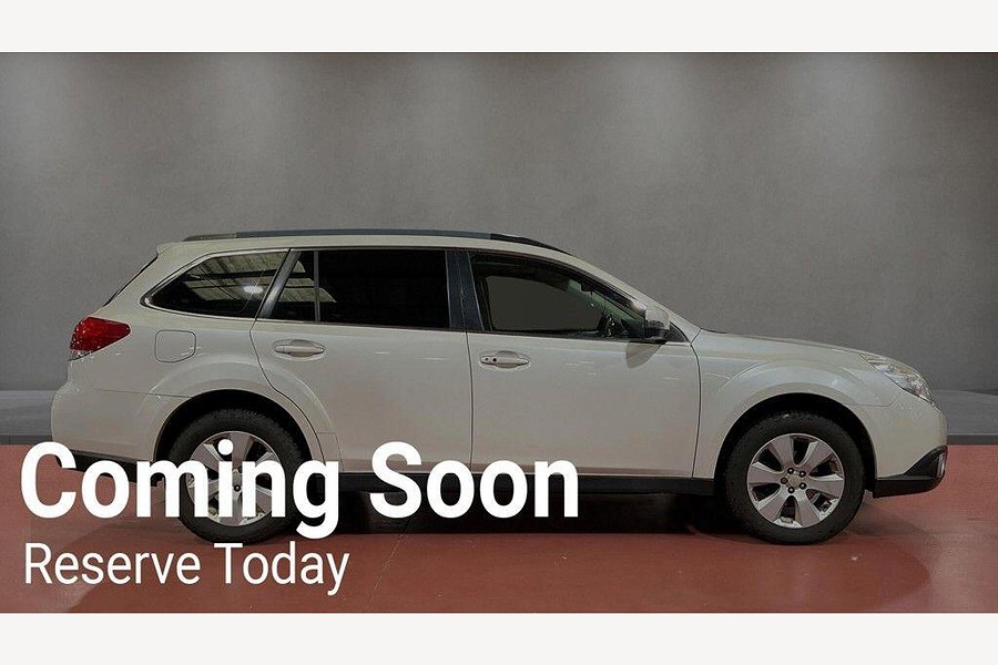 2013 Subaru Outback photo 3