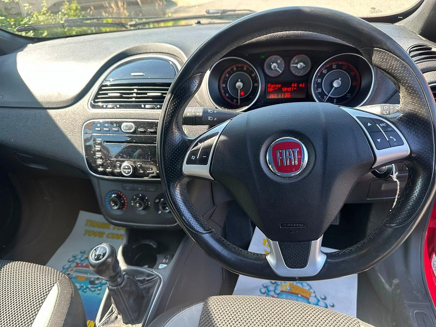 2013 Fiat Punto photo 11