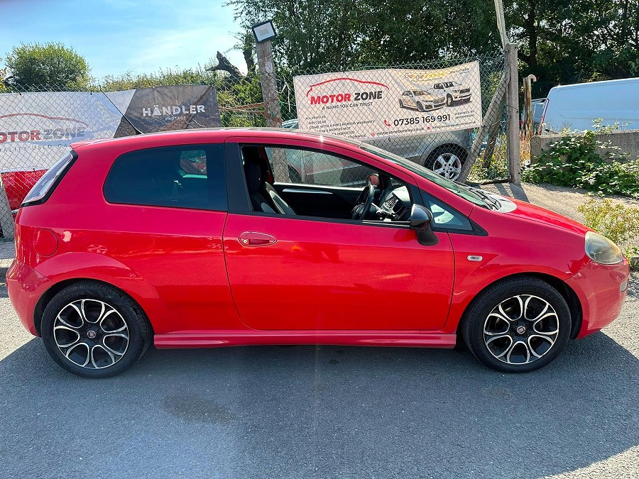 2013 Fiat Punto photo 4