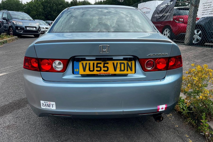 2005 Honda Accord photo 9