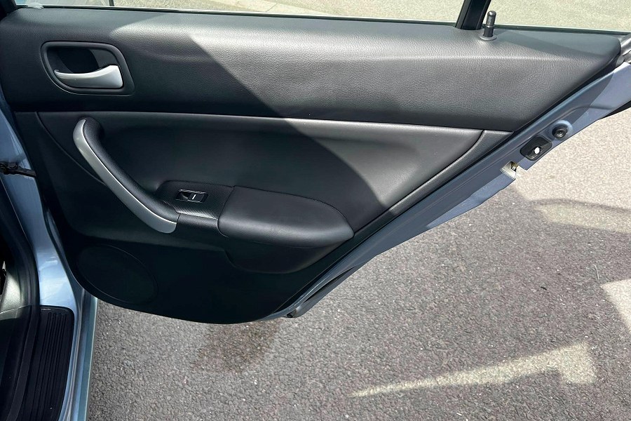 2005 Honda Accord photo 14