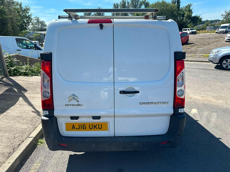 2016 Citroen Dispatch photo 11