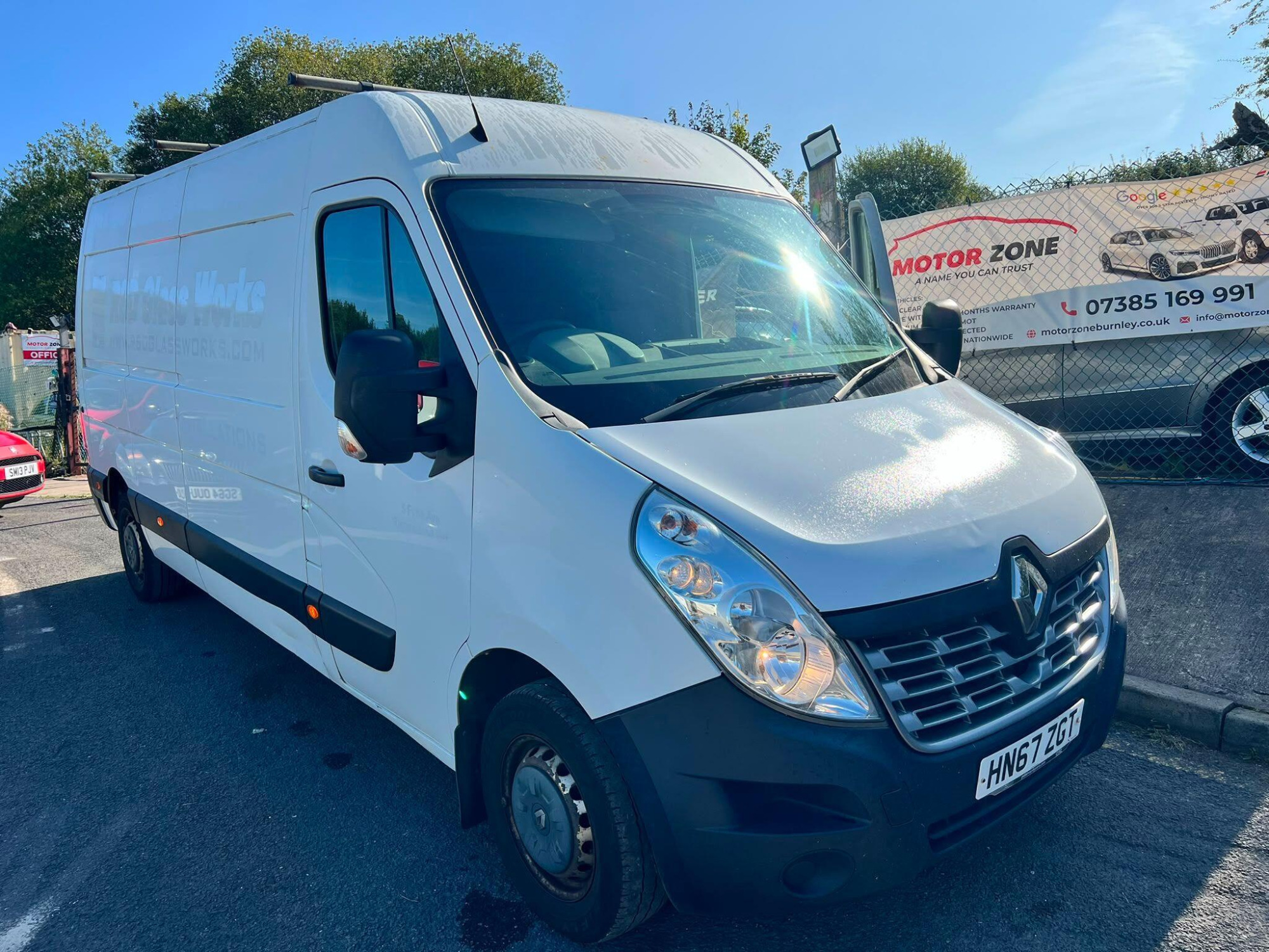2017 Renault Master 2.3 dCi 35 Business FWD LWB Medium Roof Euro 6 5dr for sale at Motor Zone Burnley