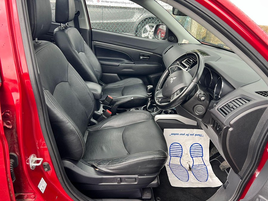2014 Mitsubishi ASX photo 13