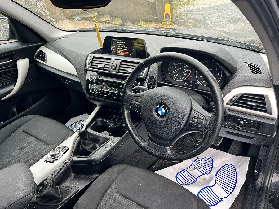 2017 BMW 1 Series photo 12