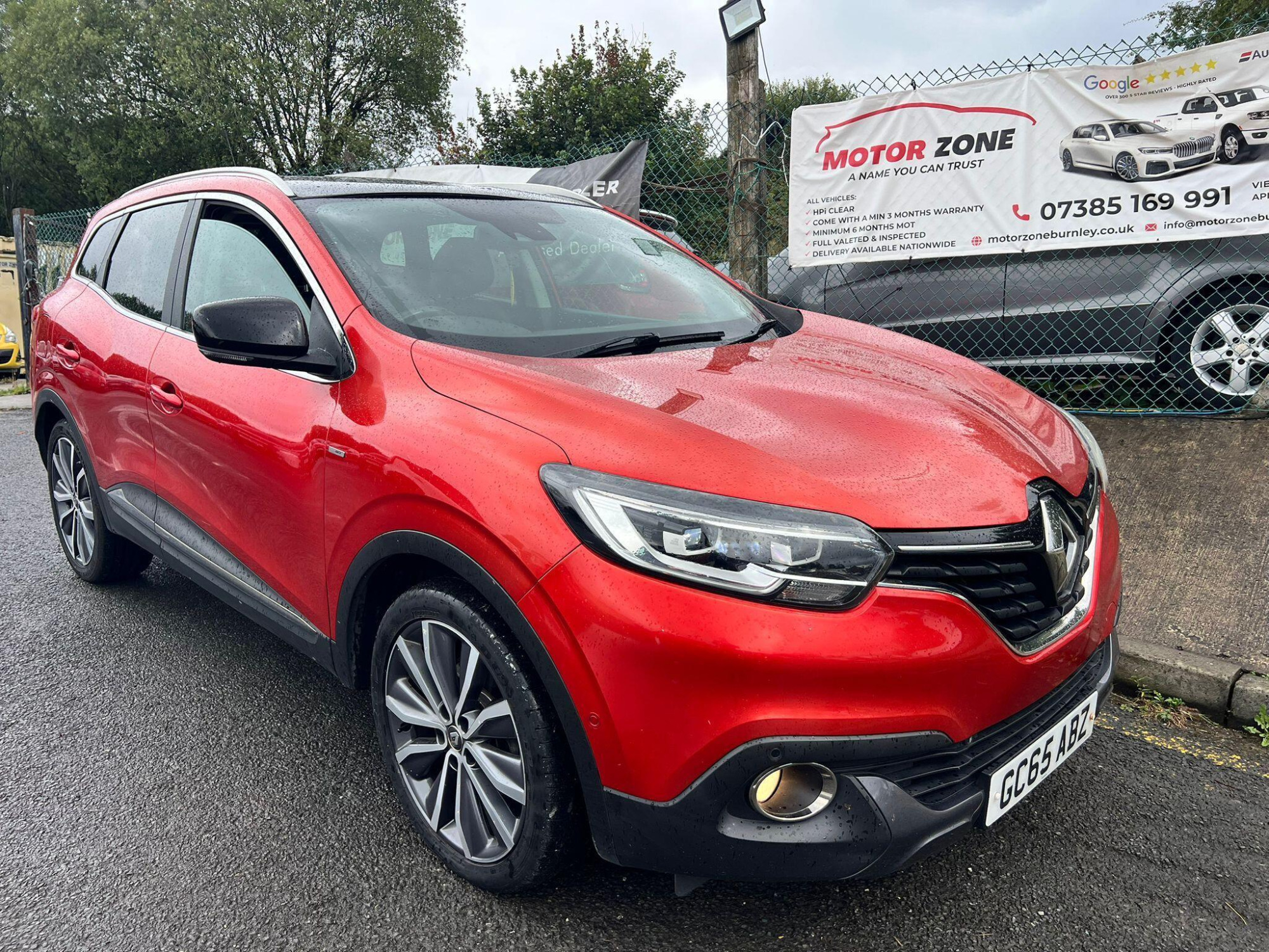 2016 Renault Kadjar 1.5 dCi Signature Nav EDC Euro 6 (s/s) 5dr for sale at Motor Zone Burnley