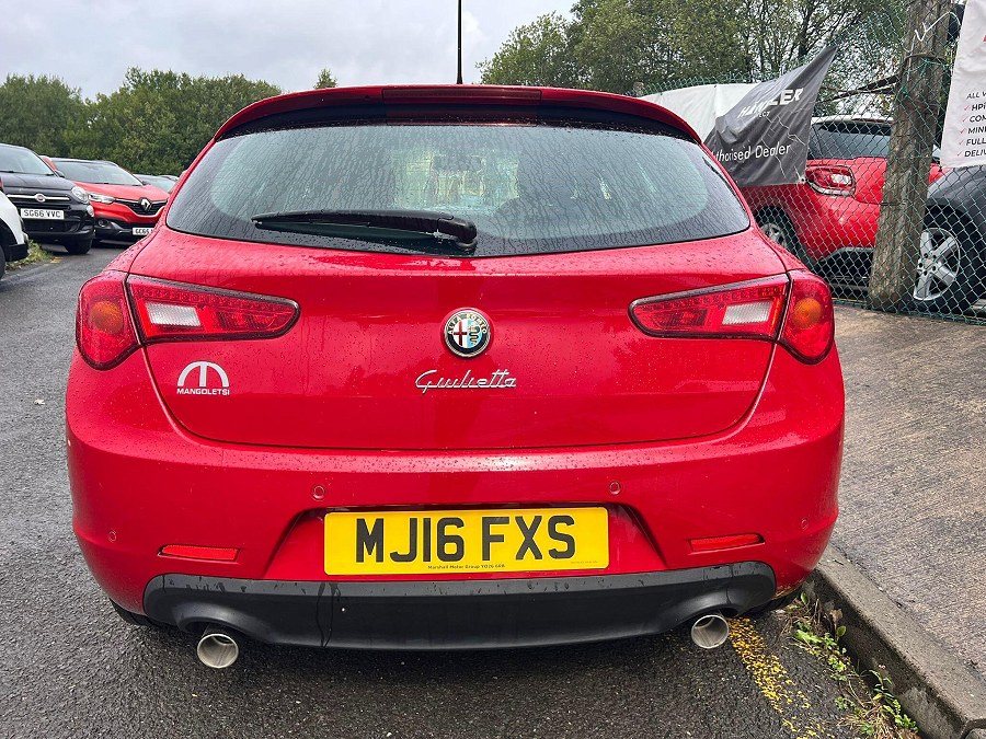 2016 Alfa Romeo Giulietta photo 7