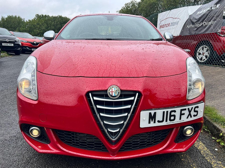 Alfa Romeo Giulietta photo 2