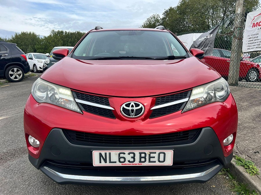 Toyota RAV4 photo 2