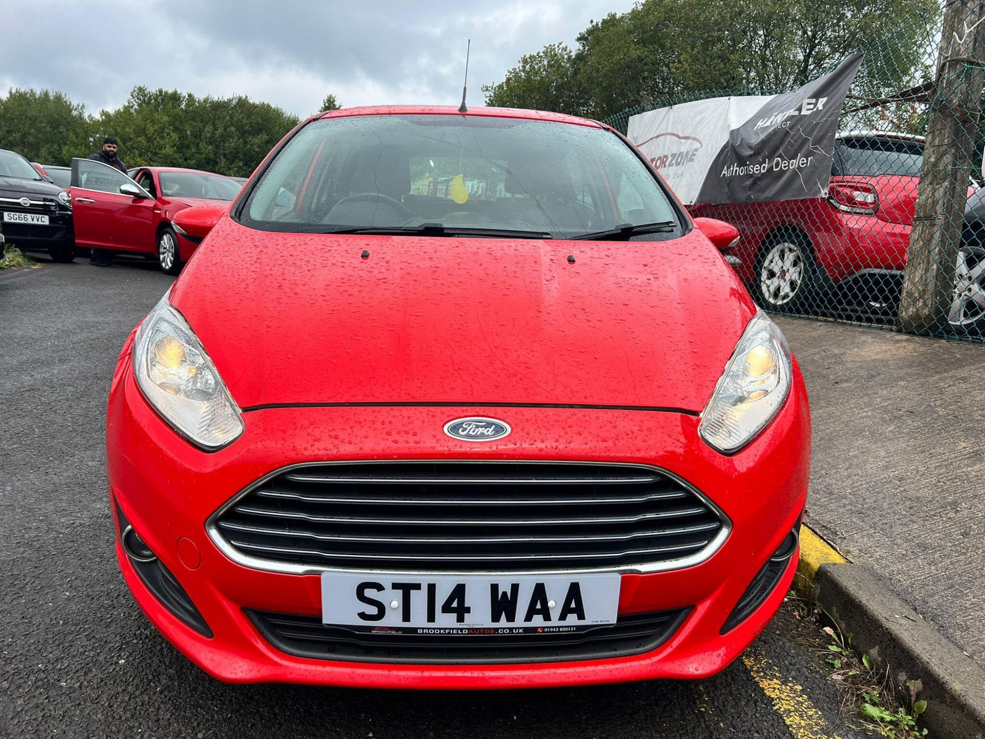 Ford Fiesta photo 2