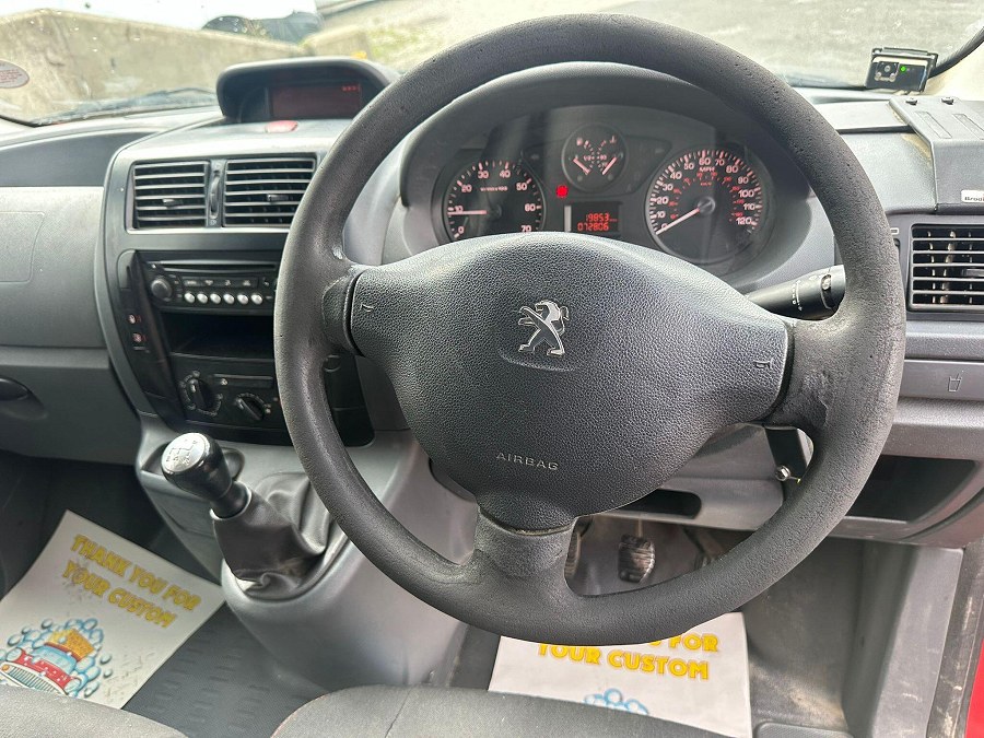 2014 Peugeot Expert photo 13
