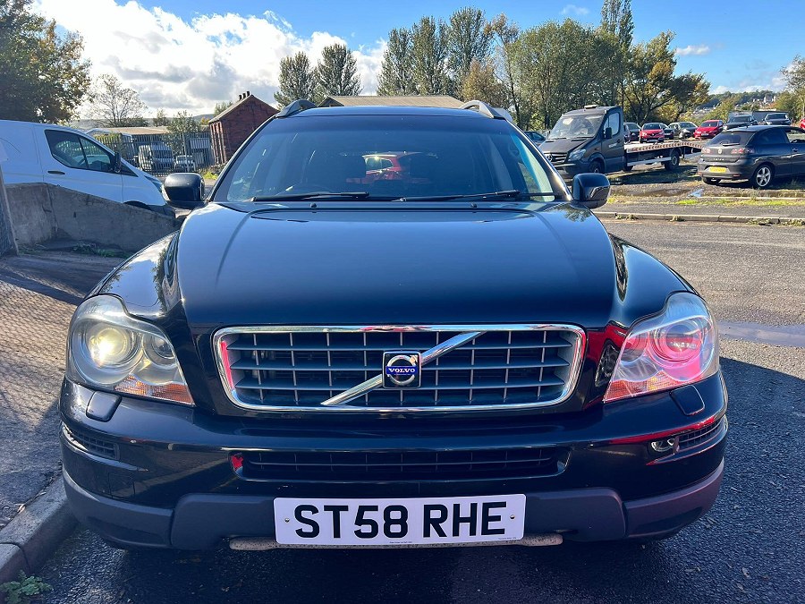 Volvo XC90 photo 2