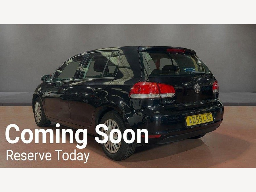 2009 Volkswagen Golf photo 2