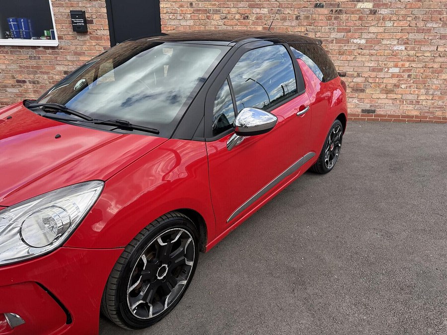Citroen DS3 photo 2