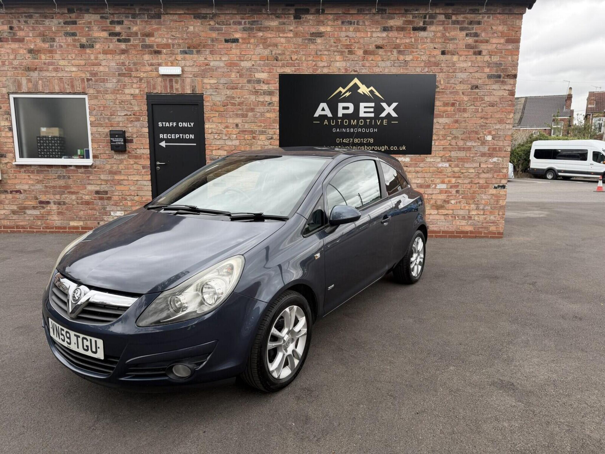 2009 Vauxhall Corsa image 1