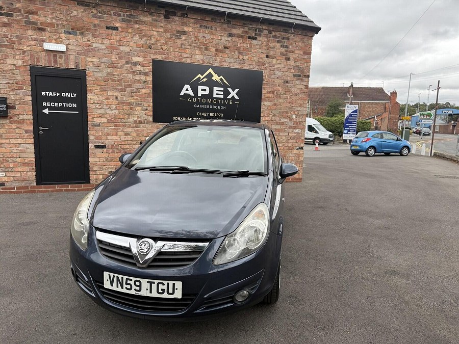 Vauxhall Corsa photo 2