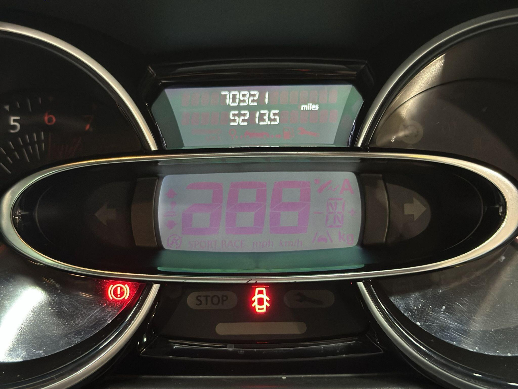2019 Renault Clio image 9