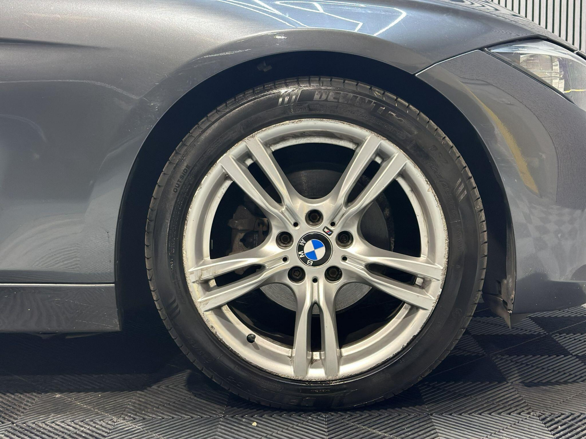 2016 BMW 3 Series image 7