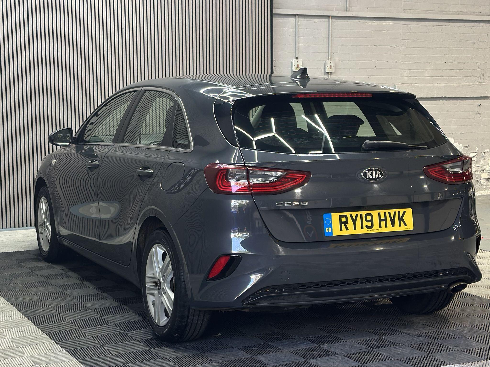 2019 Kia Ceed image 4