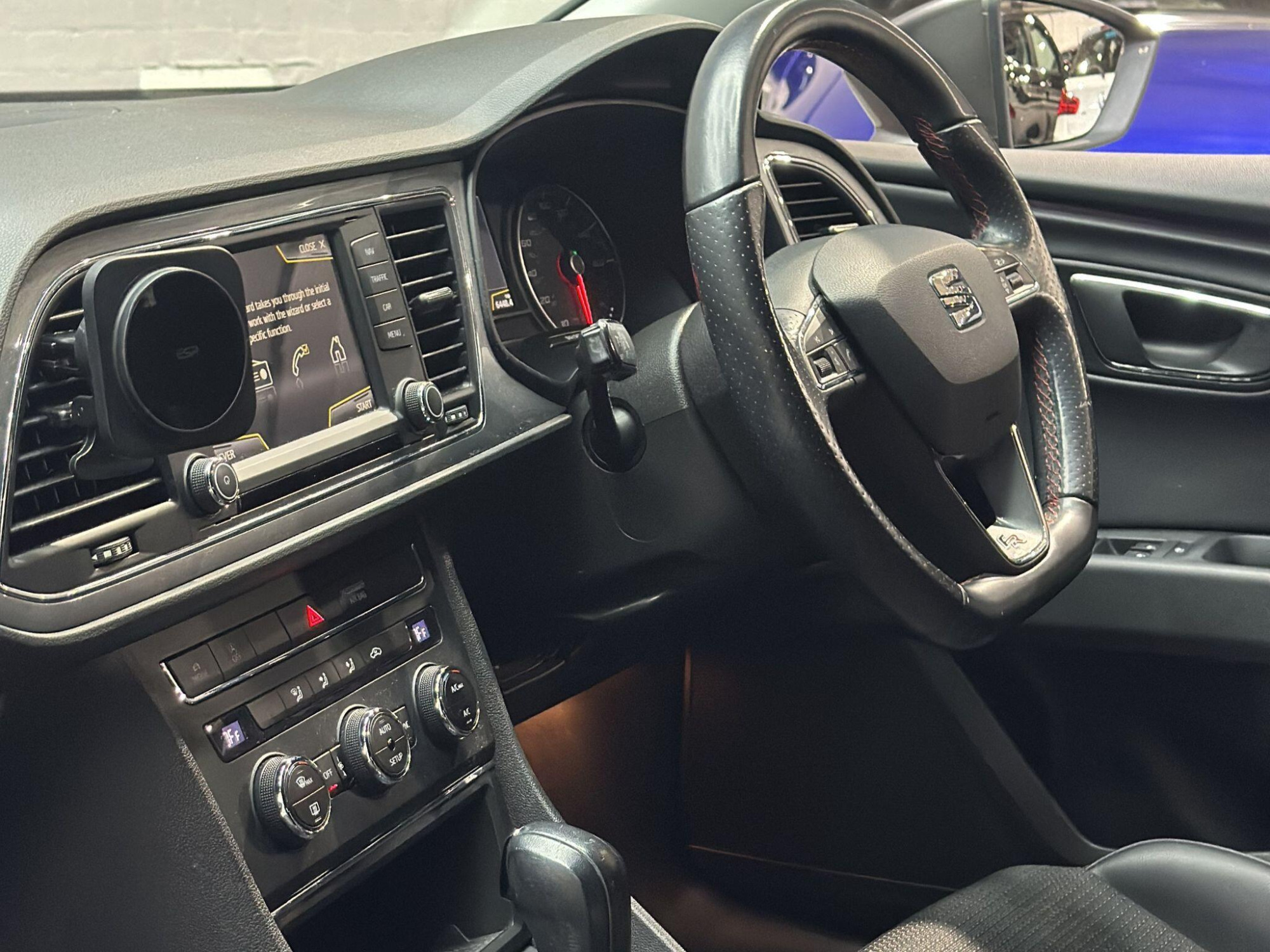 2017 SEAT Leon image 10