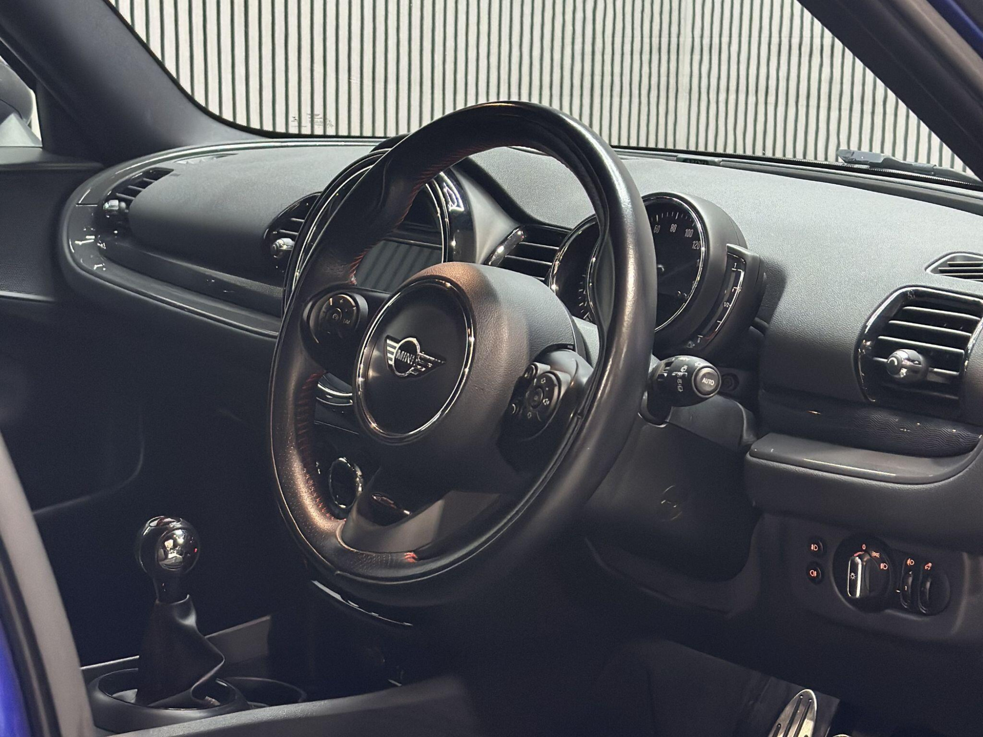 2018 MINI Clubman image 16