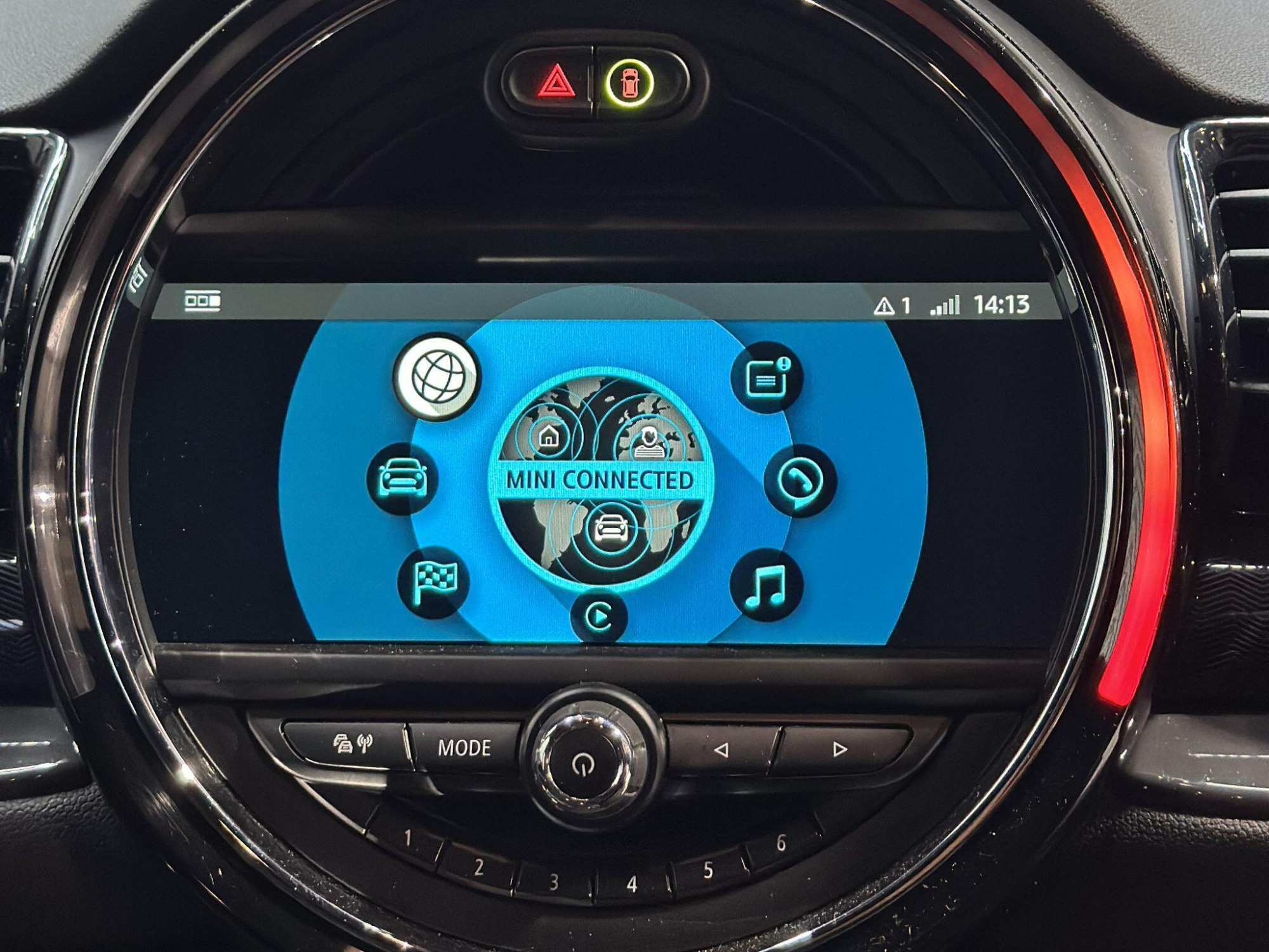2018 MINI Clubman image 9