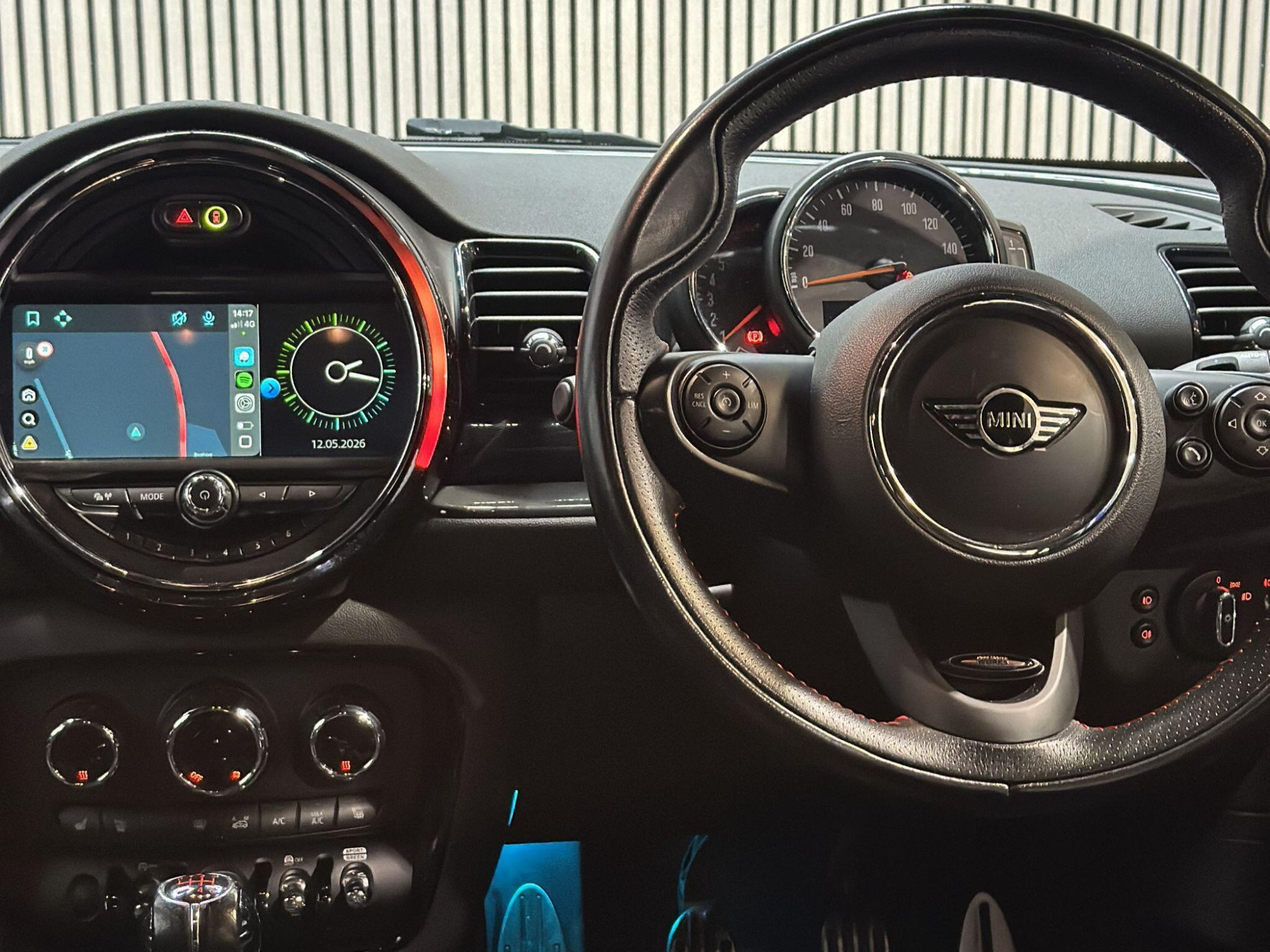 2018 MINI Clubman image 12