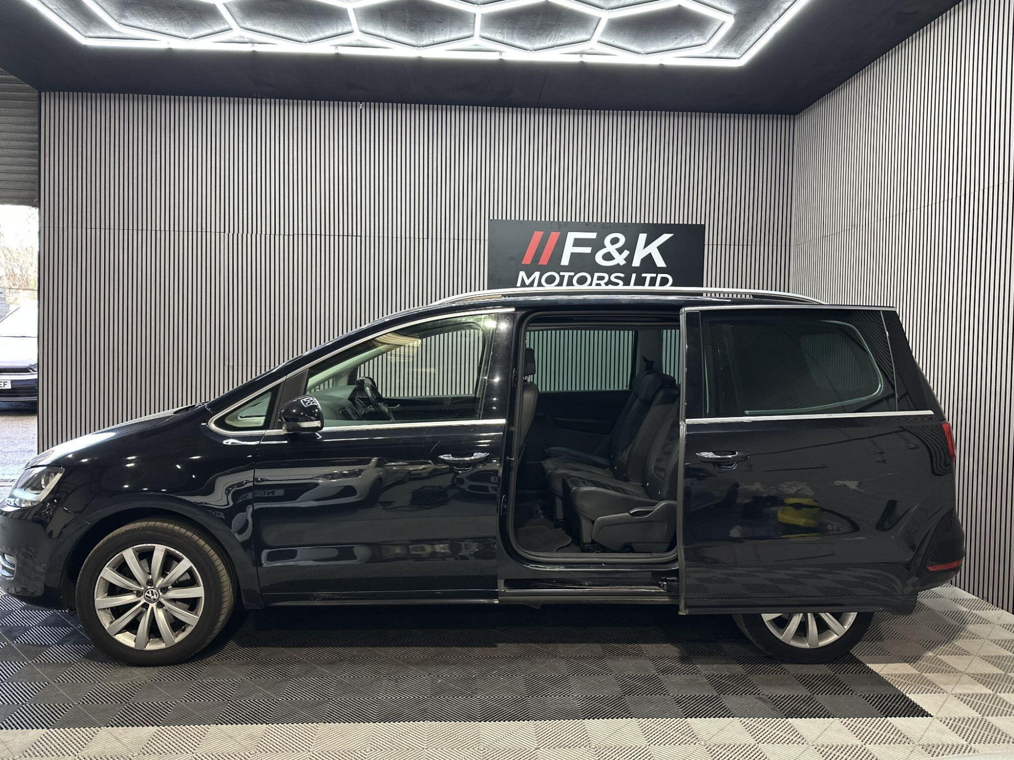 2020 Volkswagen Sharan image 9