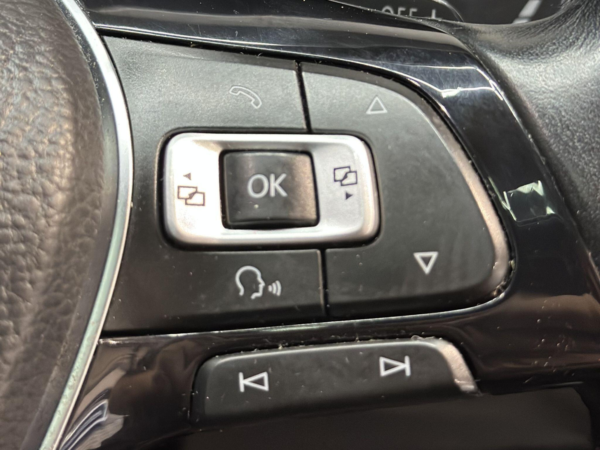 2020 Volkswagen Sharan image 15