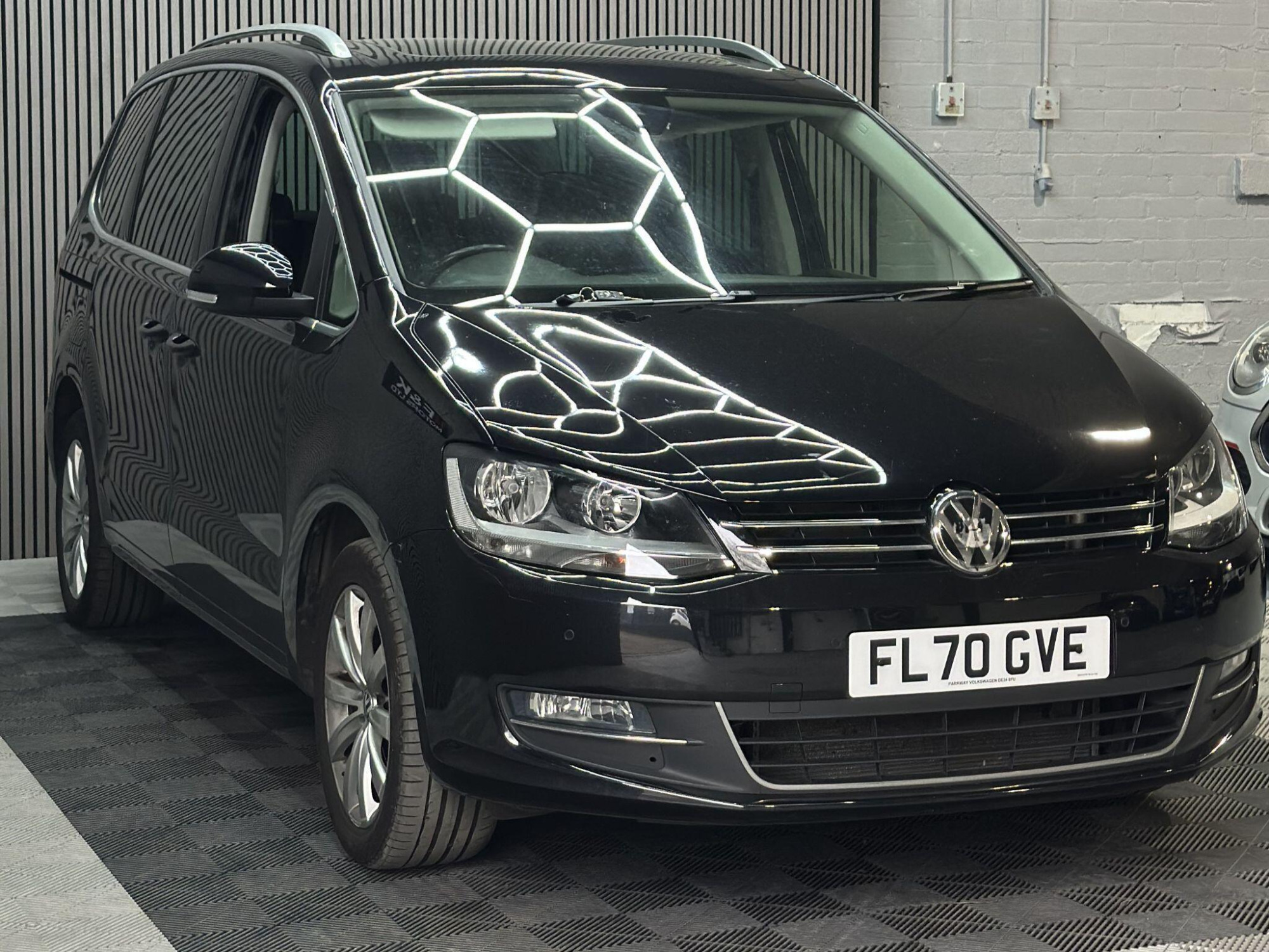 2020 Volkswagen Sharan image 3