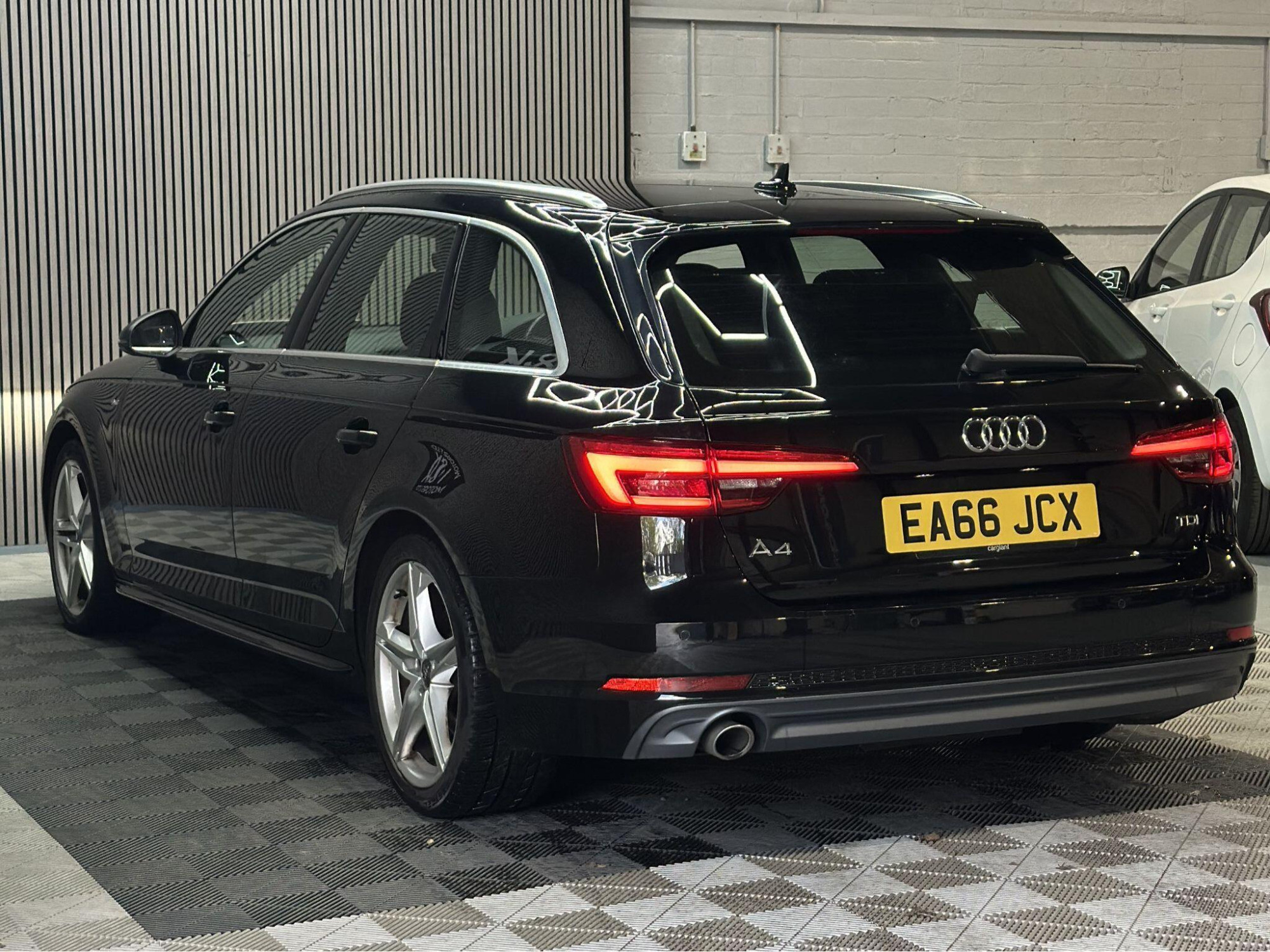 2016 Audi A4 Avant image 6