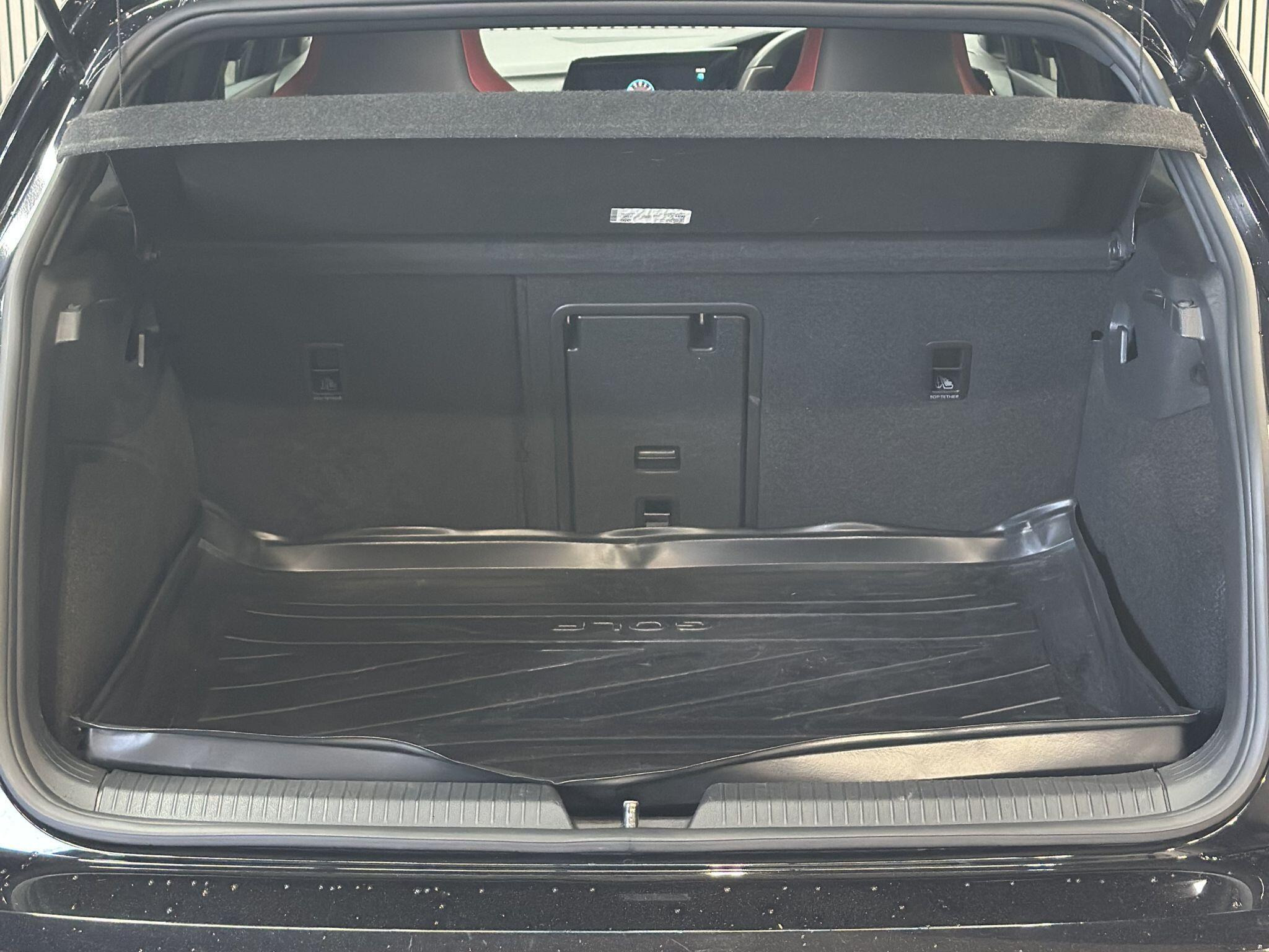 2021 Volkswagen Golf image 8